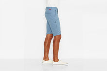 Load image into Gallery viewer, Levi&#39;s Commuter 504 Regular Straight Shorts